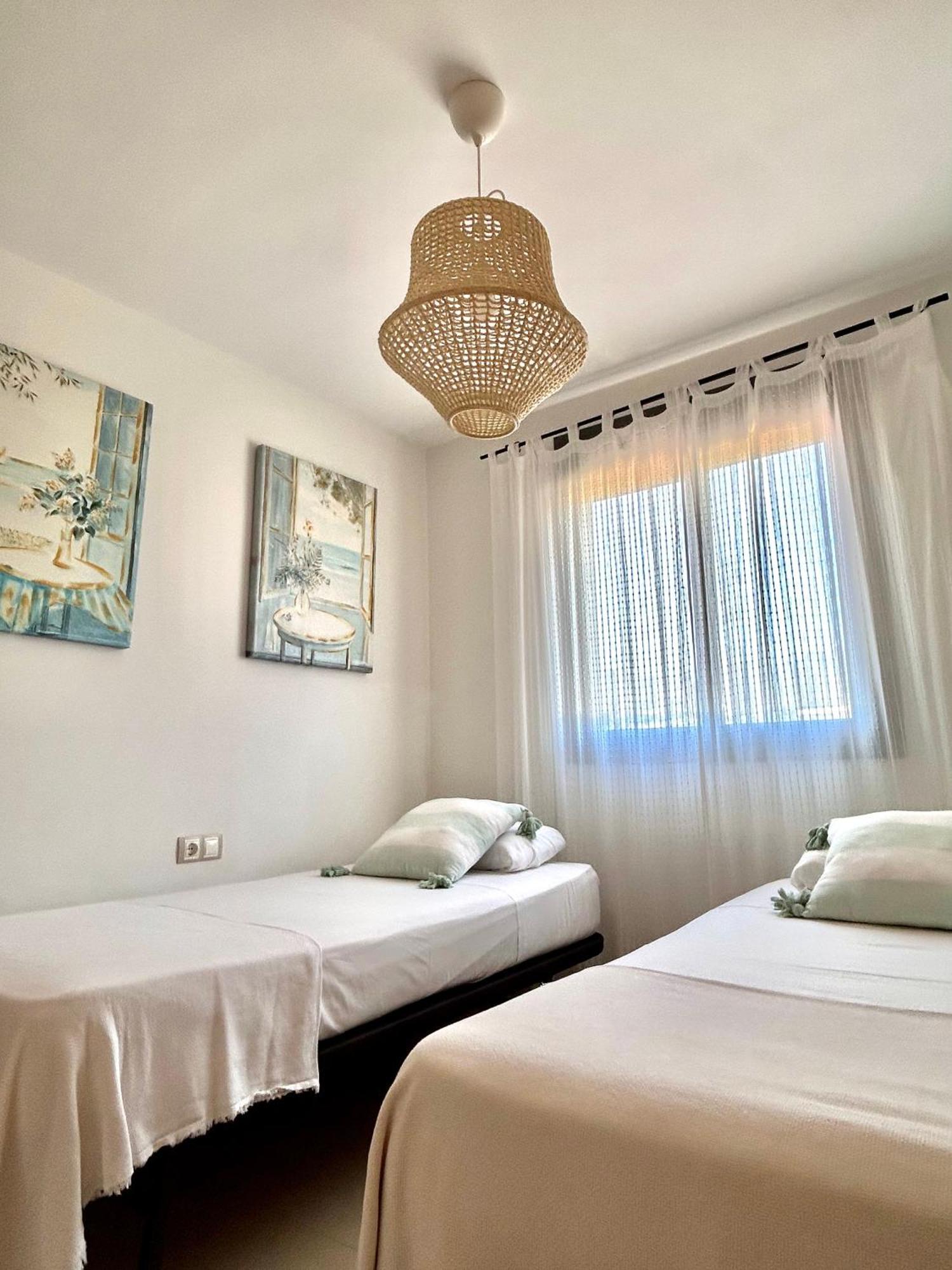 Apartamento Veranoazul เนร์คา ภายนอก รูปภาพ